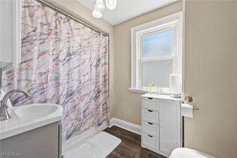 3386 Sylvanhurst Road Cleveland Heights OH 44112