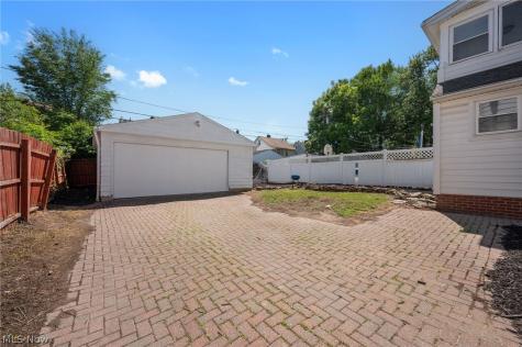 3386 Sylvanhurst Road Cleveland Heights OH 44112