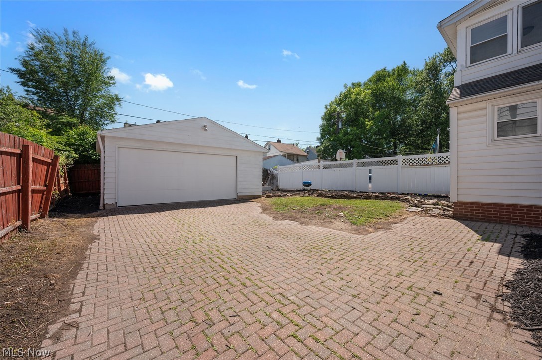 3386 Sylvanhurst Road Cleveland Heights OH 44112