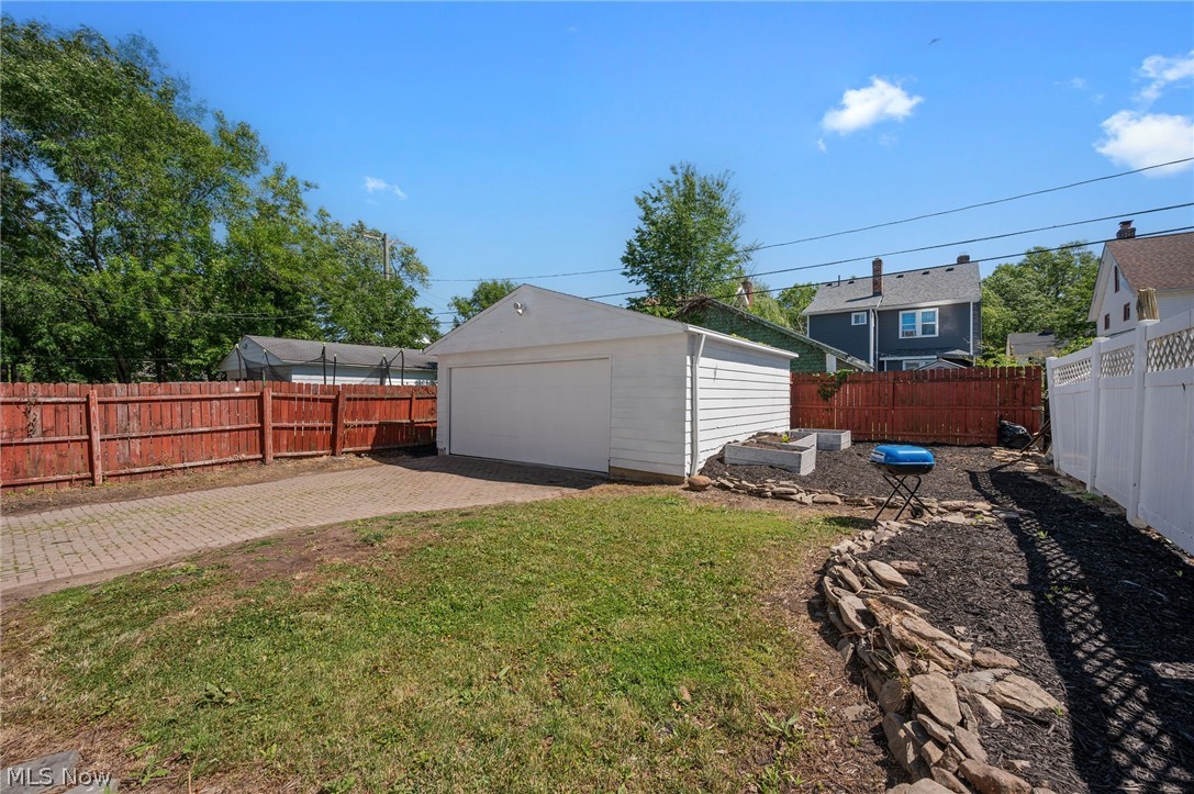 3386 Sylvanhurst Road Cleveland Heights OH 44112