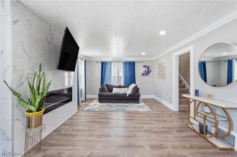 3386 Sylvanhurst Road Cleveland Heights OH 44112