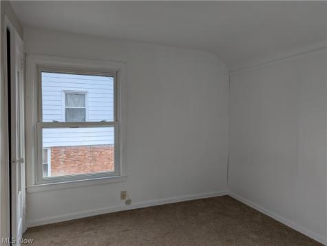 1492 E 250th Street Euclid OH 44117