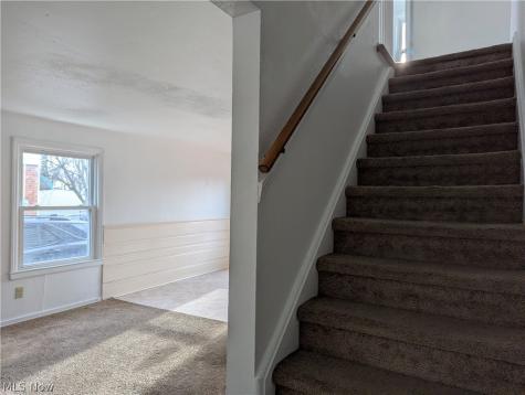 1492 E 250th Street Euclid OH 44117