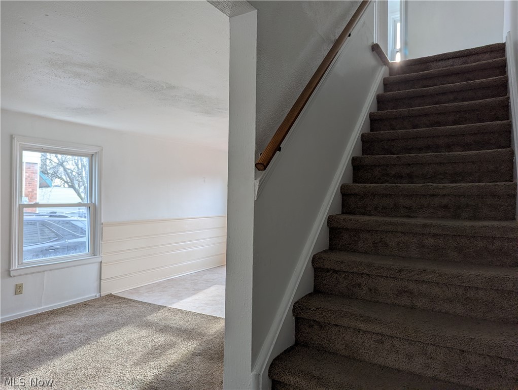 1492 E 250th Street Euclid OH 44117