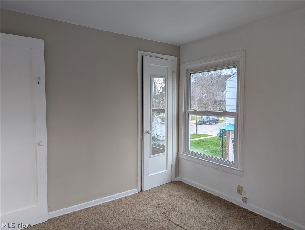 1492 E 250th Street Euclid OH 44117