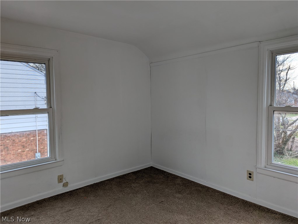 1492 E 250th Street Euclid OH 44117
