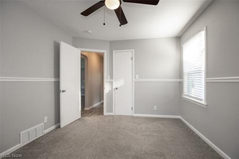6615 Gilbert Avenue Parma OH 44129