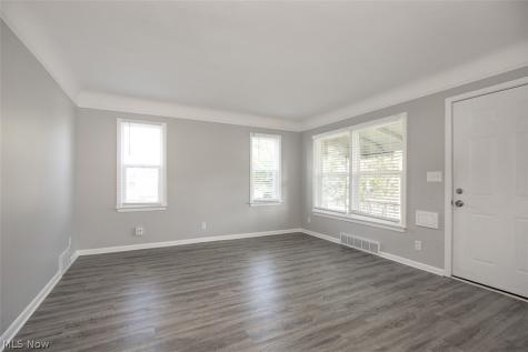 6615 Gilbert Avenue Parma OH 44129