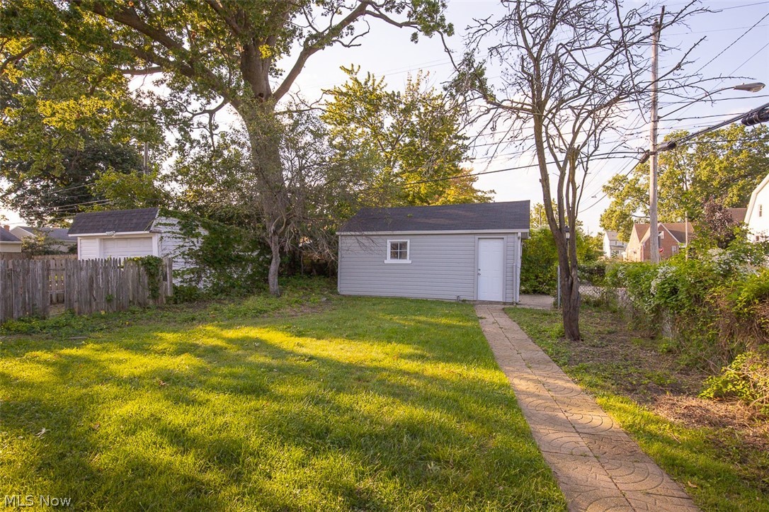 6615 Gilbert Avenue Parma OH 44129