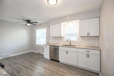 6615 Gilbert Avenue Parma OH 44129