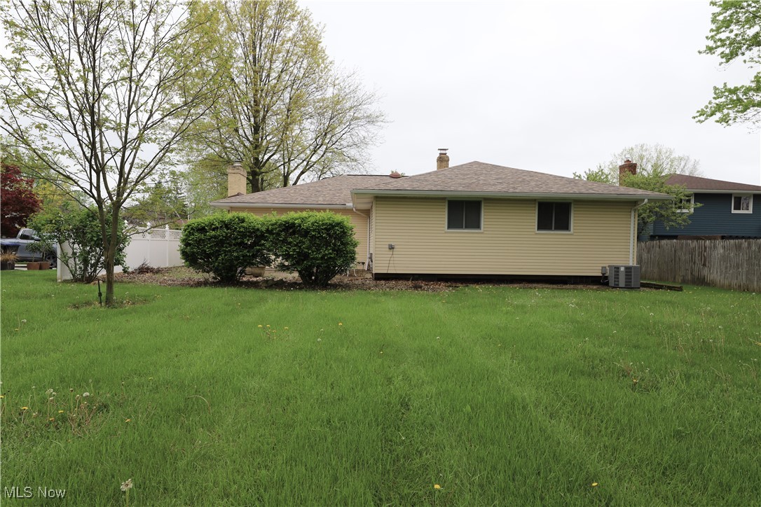 4729 White Oaks Drive Brunswick OH 44212