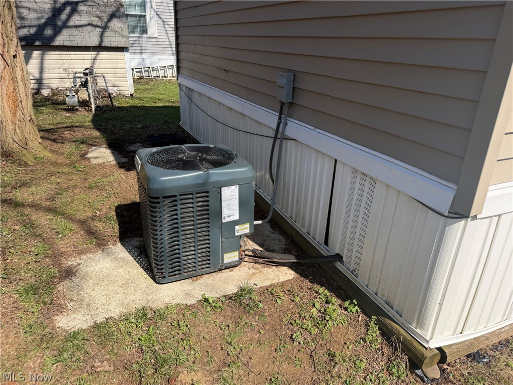 202 W Main Street Conneaut OH 44030