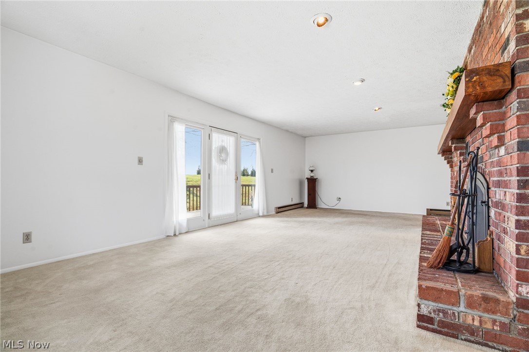 2081 Waynesburg Road NW Carrollton OH 44615