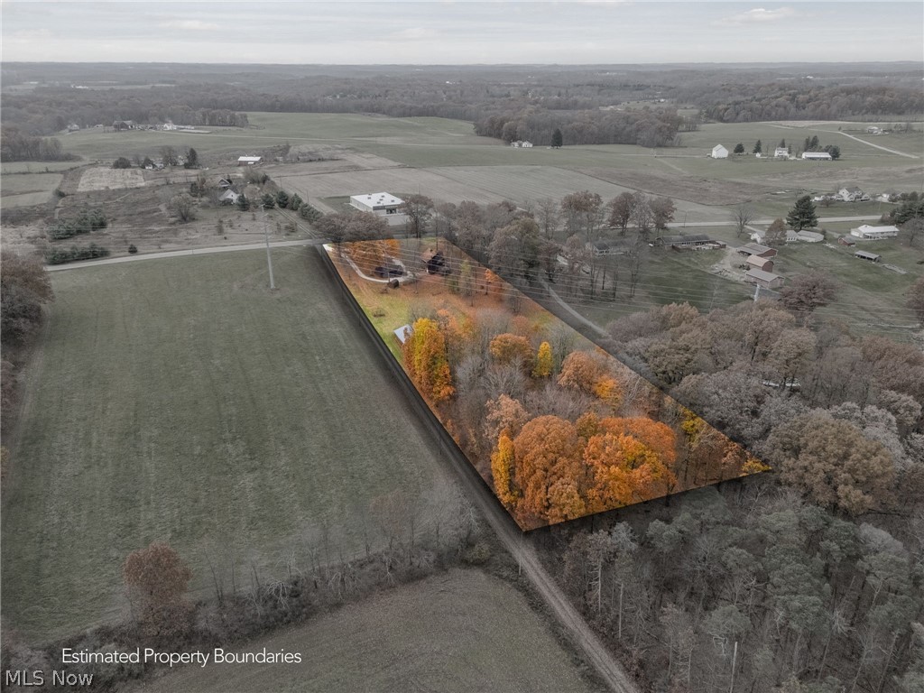 2081 Waynesburg Road NW Carrollton OH 44615