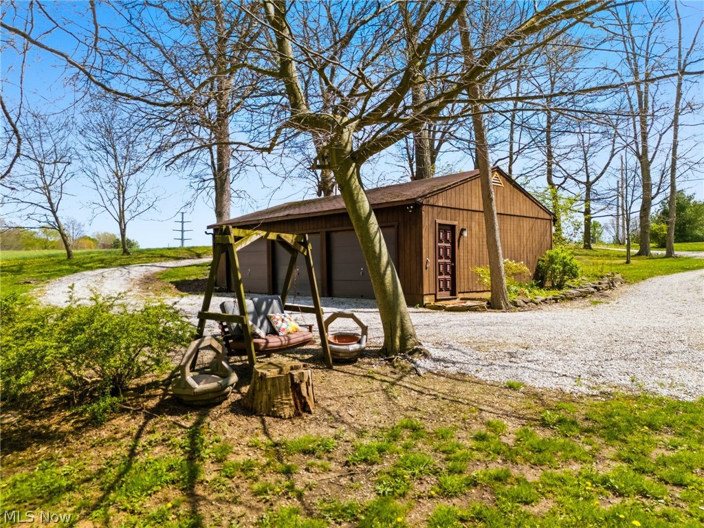 2081 Waynesburg Road NW Carrollton OH 44615