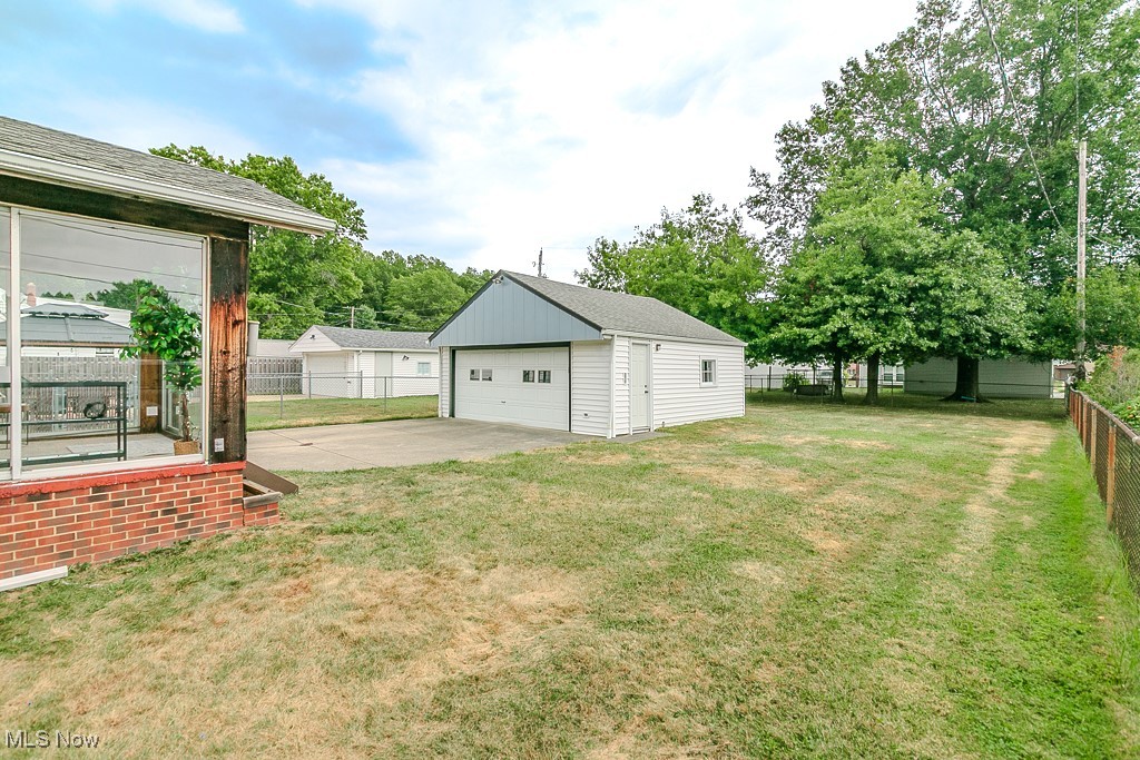28934 Blissfield Drive Willowick OH 44095