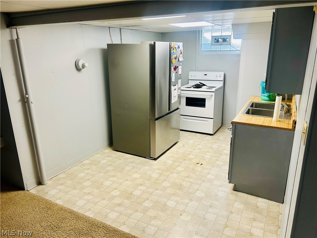 331 S Summit Street Smithville OH 44677