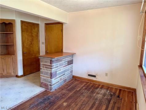 432 North Avenue Tallmadge OH 44278