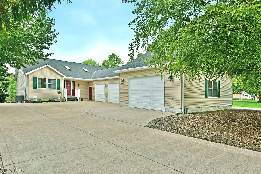 1835 Morning Star Drive Roaming Shores OH 44084