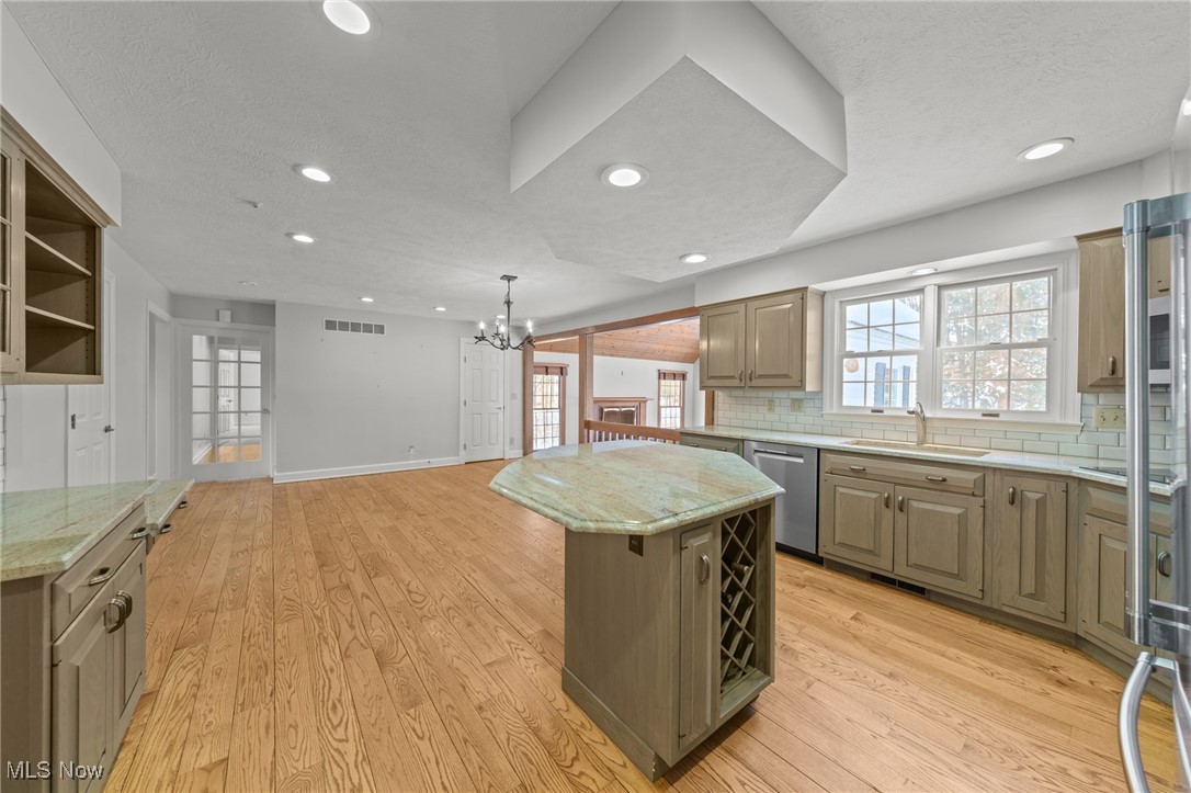 7431 River Oaks Trail Gates Mills OH 44040