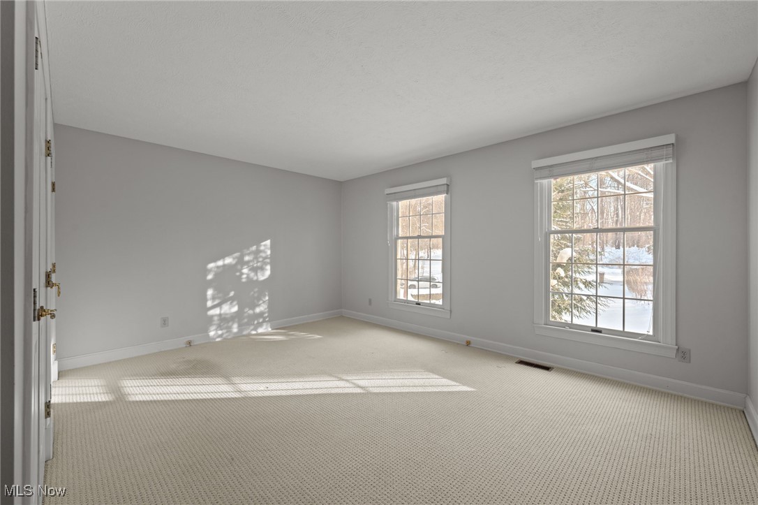 7431 River Oaks Trail Gates Mills OH 44040