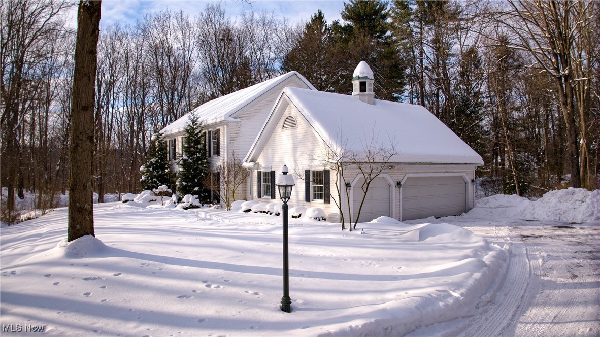 7431 River Oaks Trail Gates Mills OH 44040