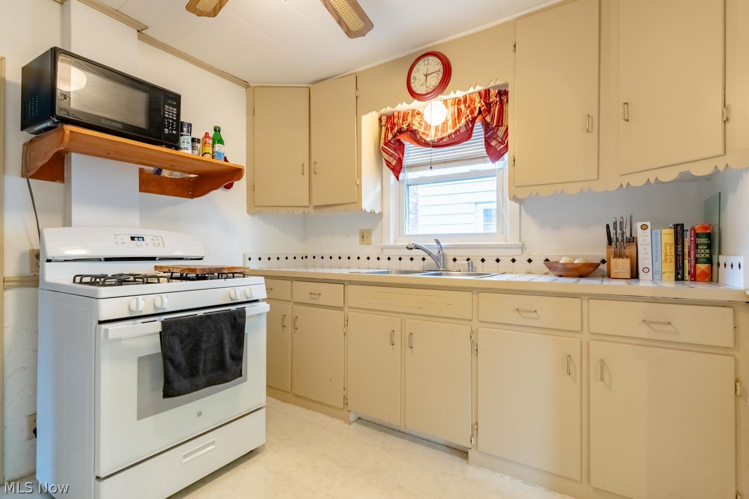 2034 High Street Cuyahoga Falls OH 44221