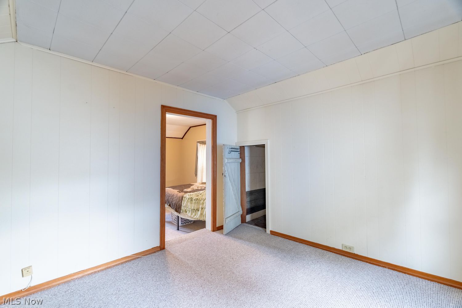 2034 High Street Cuyahoga Falls OH 44221