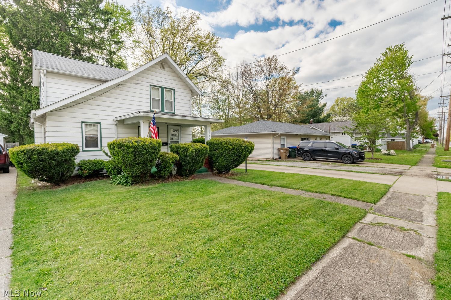 2034 High Street Cuyahoga Falls OH 44221