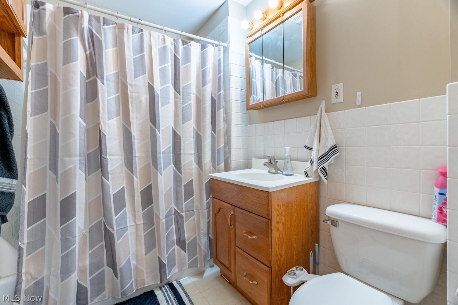 2034 High Street Cuyahoga Falls OH 44221