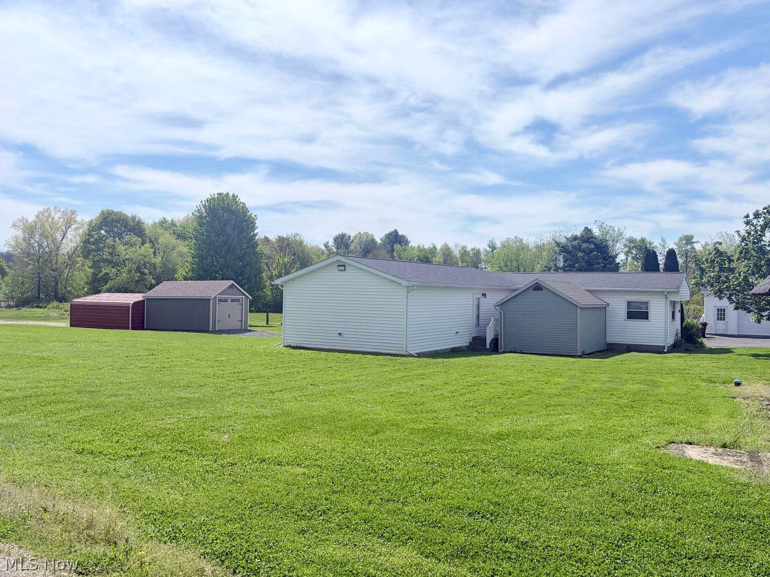 5122 Orangeville Kinsman Road Burghill OH 44404