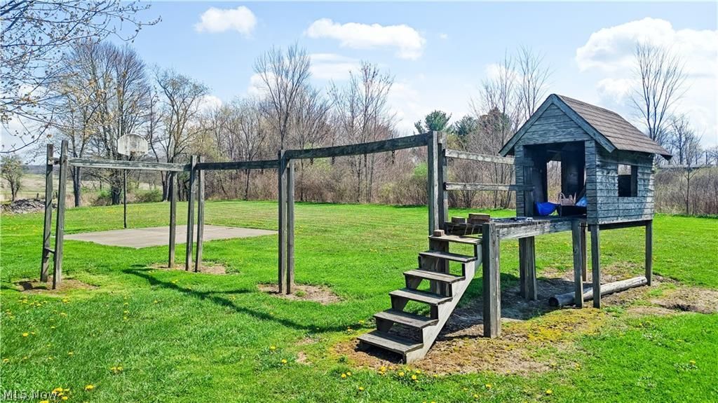 5122 Orangeville Kinsman Road Burghill OH 44404