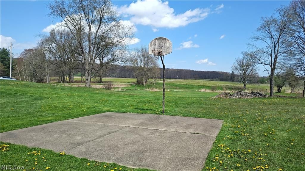 5122 Orangeville Kinsman Road Burghill OH 44404