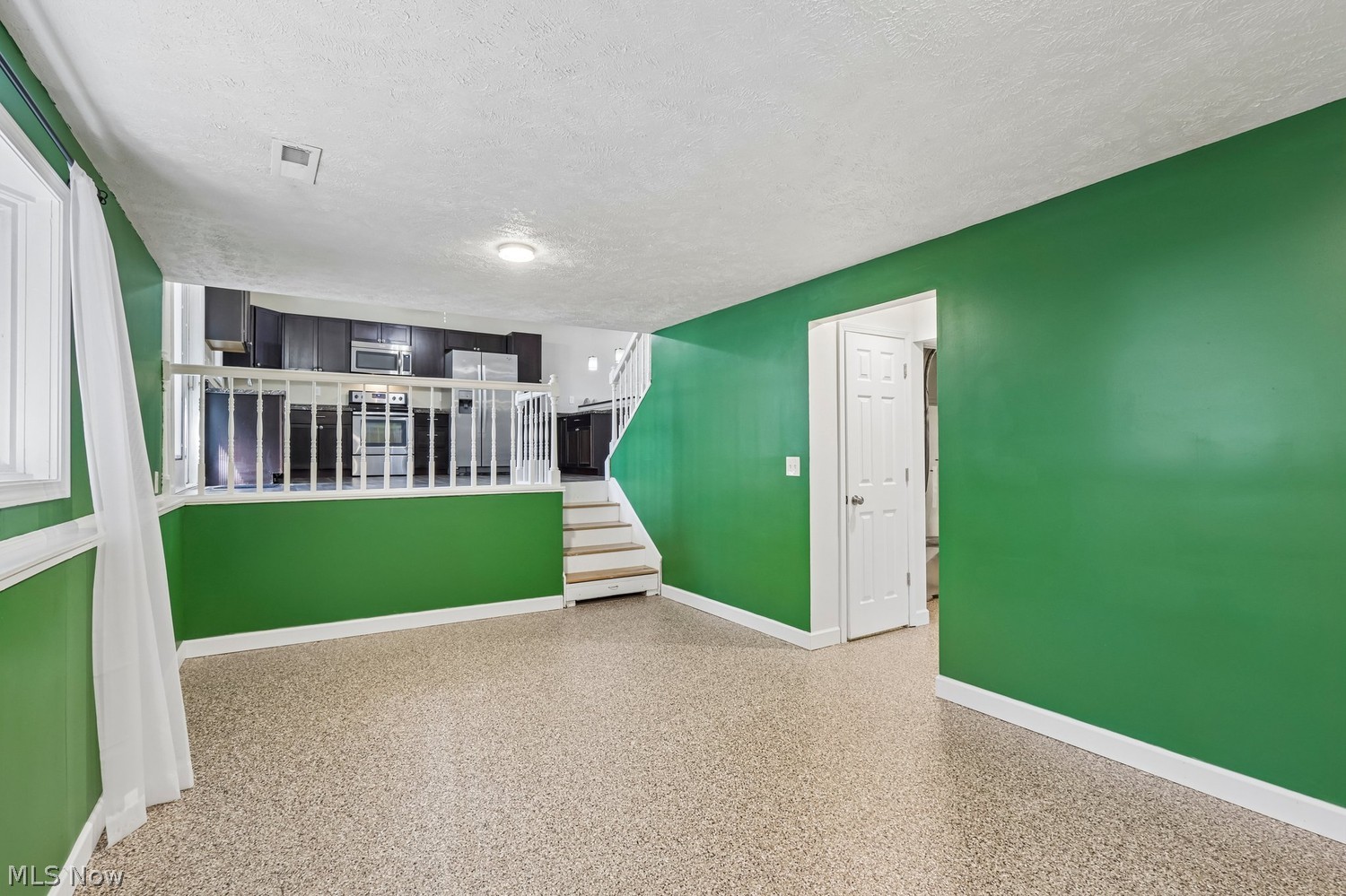 318 Maplewood Court Painesville OH 44077