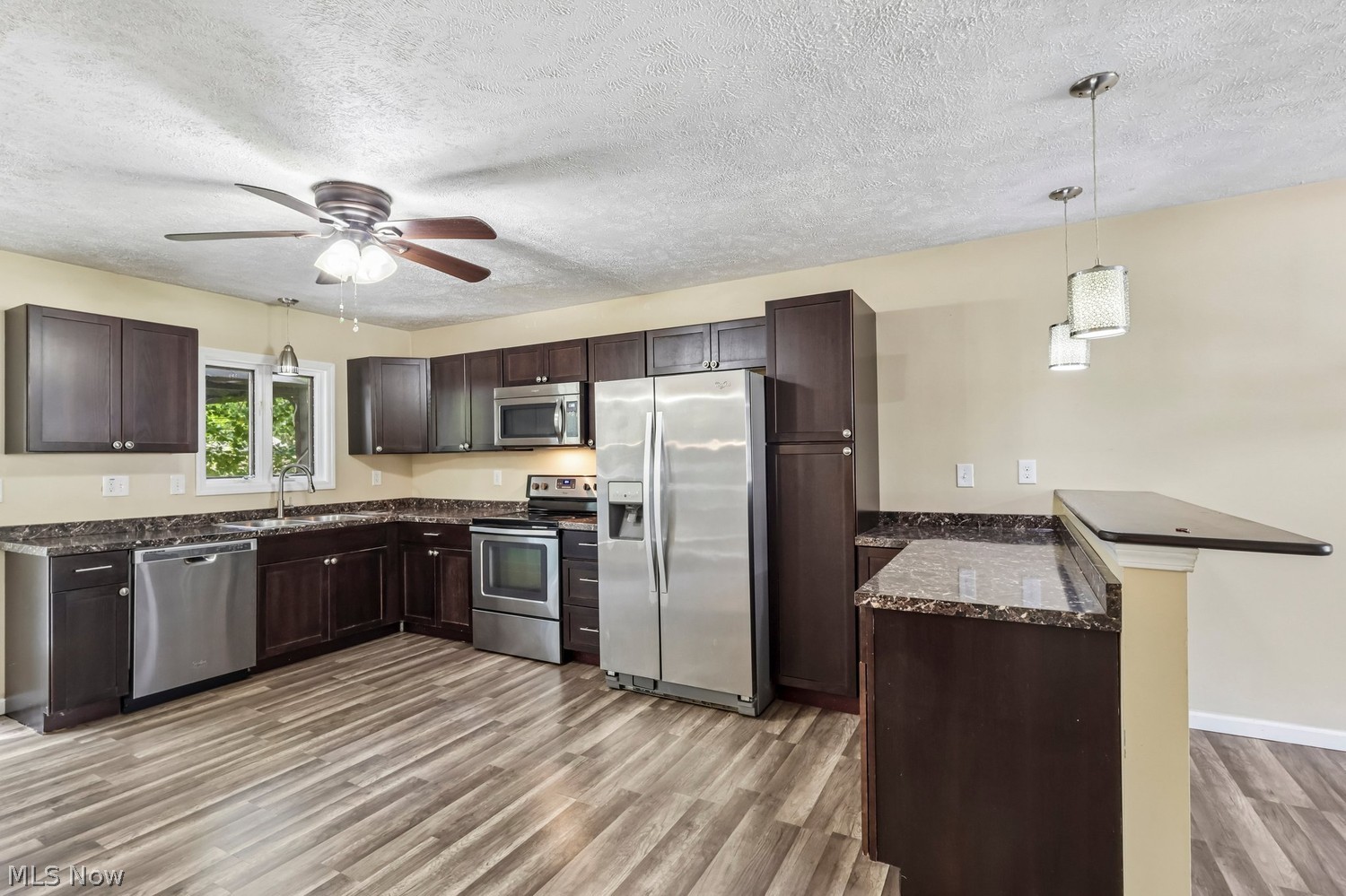 318 Maplewood Court Painesville OH 44077