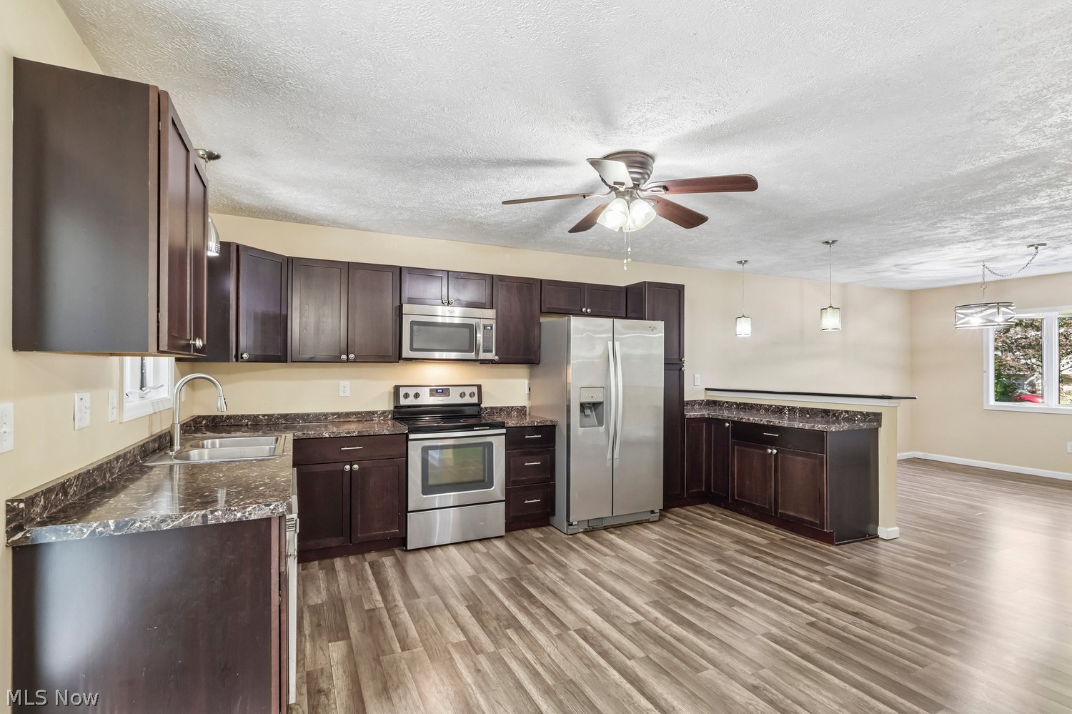 318 Maplewood Court Painesville OH 44077