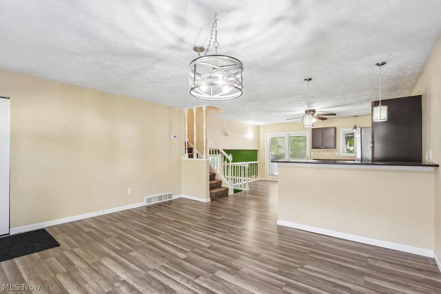 318 Maplewood Court Painesville OH 44077