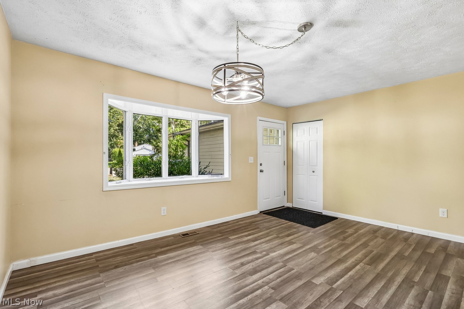 318 Maplewood Court Painesville OH 44077