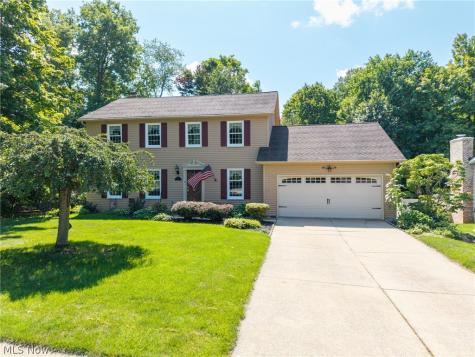 299 Great Oaks Trail Wadsworth OH 44281