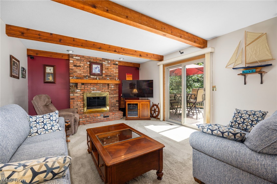 299 Great Oaks Trail Wadsworth OH 44281