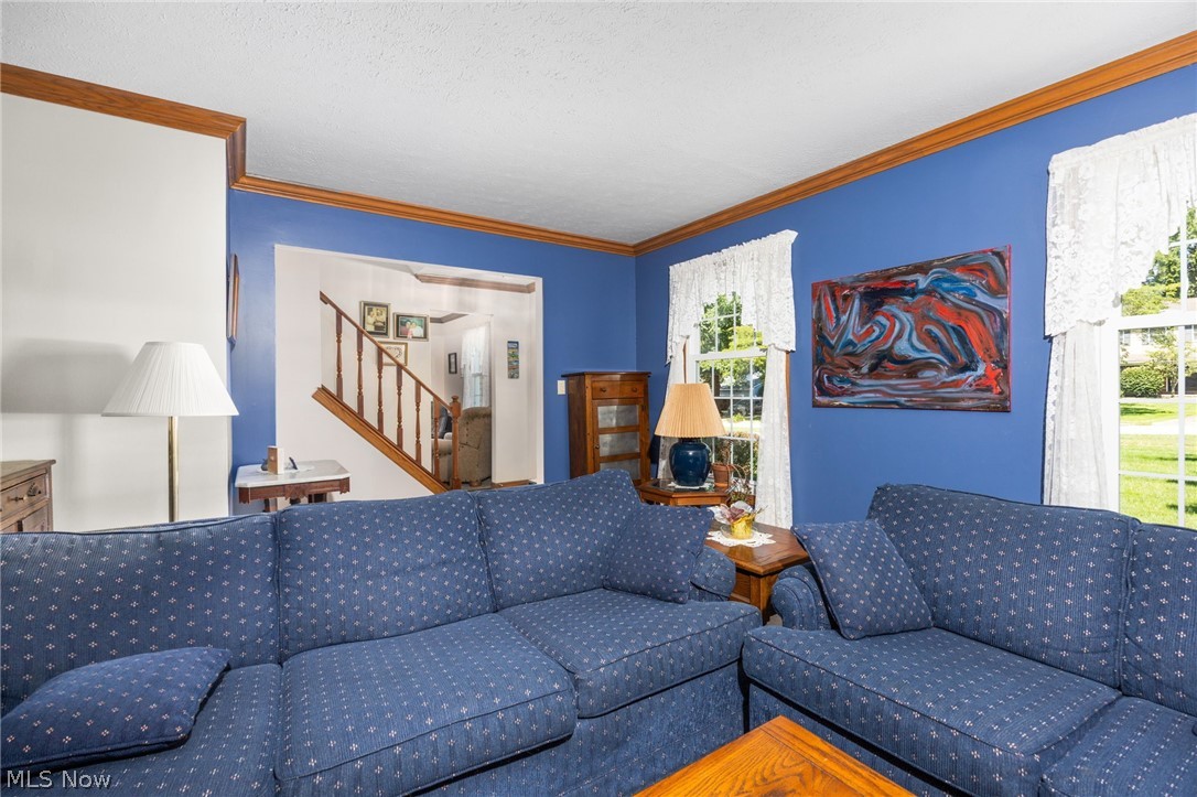 299 Great Oaks Trail Wadsworth OH 44281
