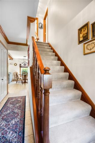 299 Great Oaks Trail Wadsworth OH 44281