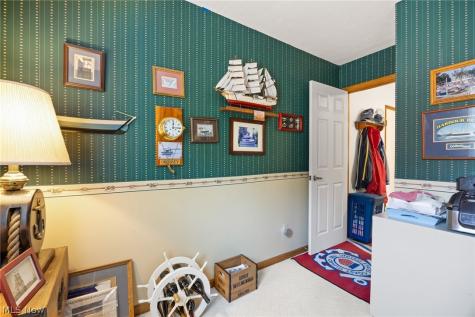 299 Great Oaks Trail Wadsworth OH 44281