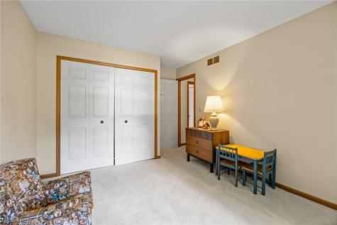 299 Great Oaks Trail Wadsworth OH 44281