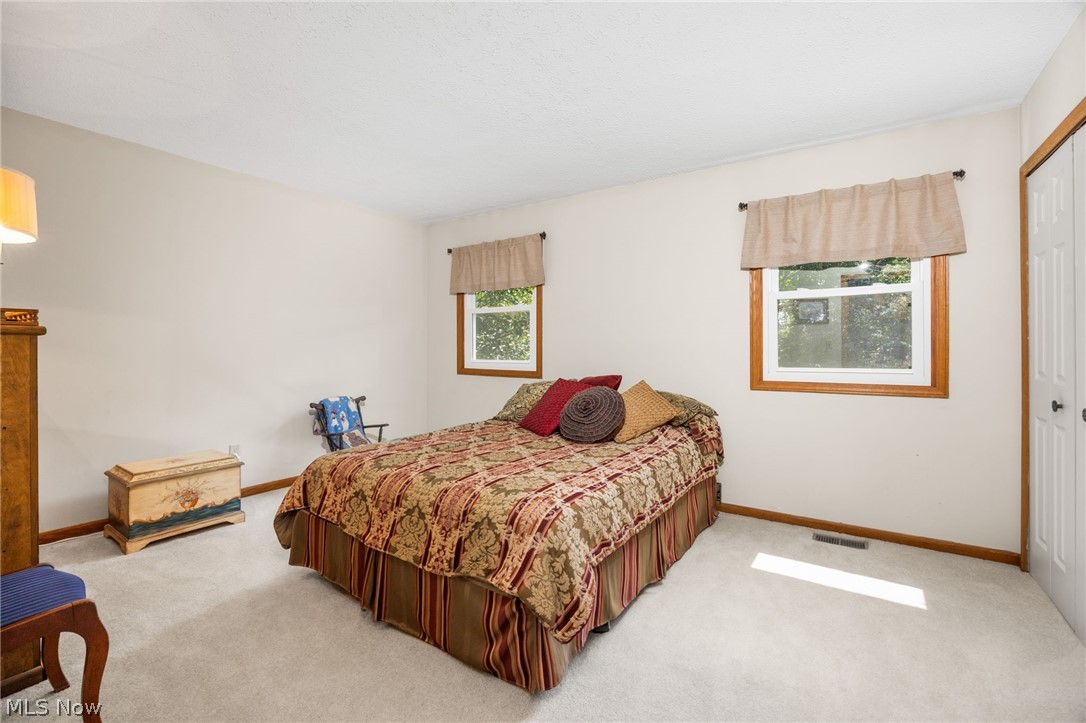 299 Great Oaks Trail Wadsworth OH 44281