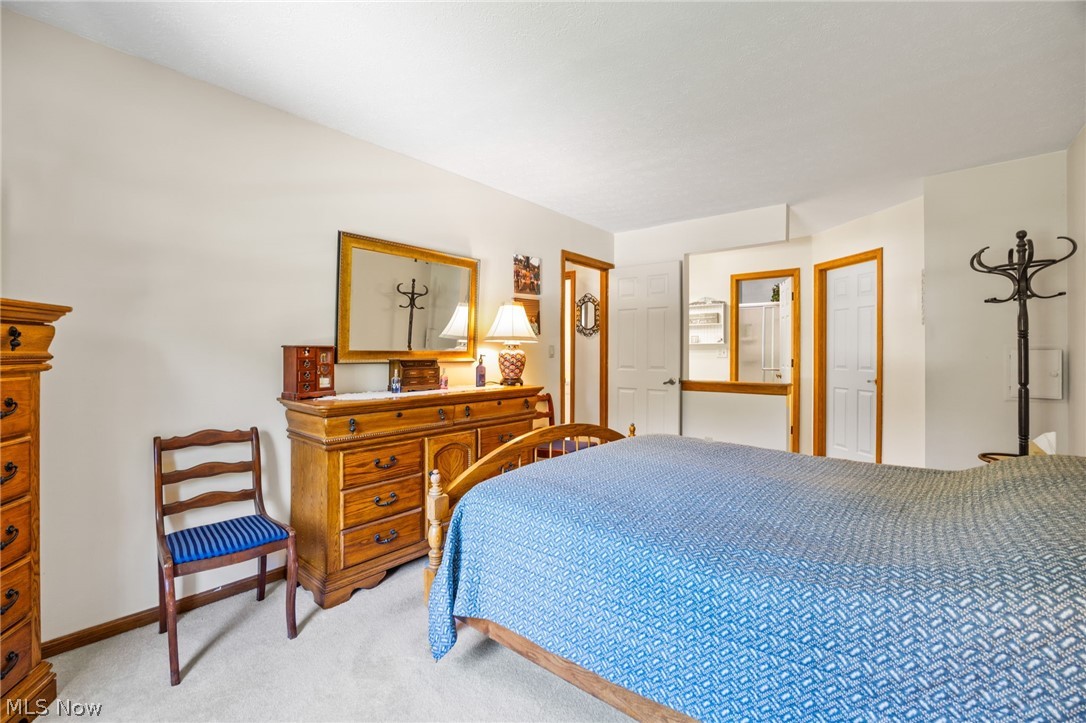 299 Great Oaks Trail Wadsworth OH 44281