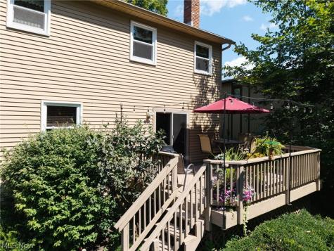 299 Great Oaks Trail Wadsworth OH 44281