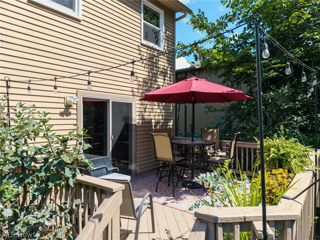 299 Great Oaks Trail Wadsworth OH 44281