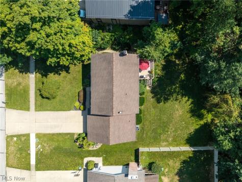 299 Great Oaks Trail Wadsworth OH 44281