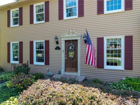 299 Great Oaks Trail Wadsworth OH 44281